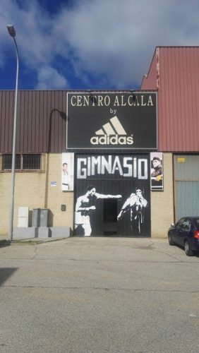 Centro deportivo Alcala by Adidas
