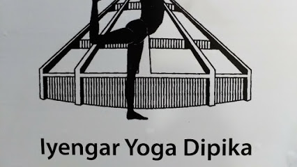 Iyengar Yoga Dipika Sagrada Familia Barcelona