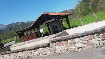 Polideportivo Municipal de Ribera de Arriba