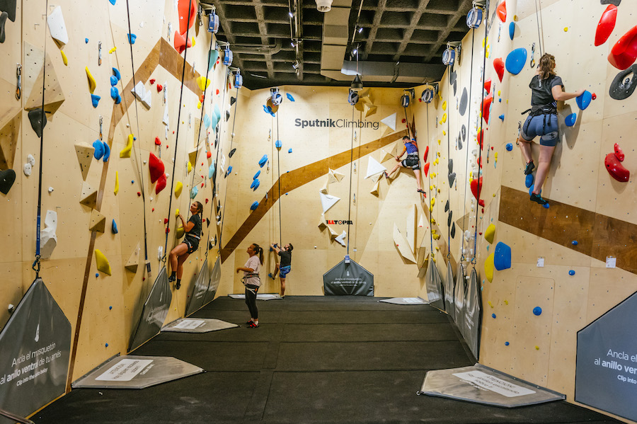 sputnik-climbing-legazpi